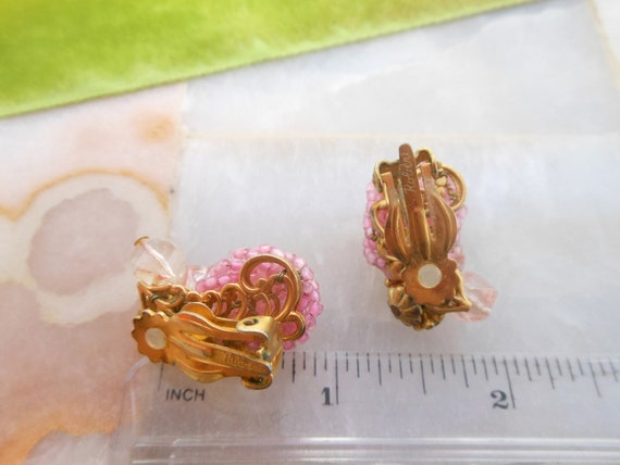 Vintage ROBERT Cluster Earrings Clip On Pink Art … - image 9