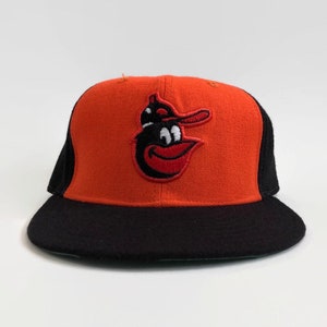 Baltimore Orioles Authentic MLB New Era Fitted Leather Sweatband Baseball Hat Size 7 1/8 Circa 1980s
