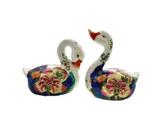 Tobacco Leaf Swan /Duck Pair Asian Design Rare Vintage Porcelain Oriental Decor