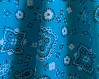 Tela de algodón y poliéster con estampado floral paisley azul turquesa de Annabella, cortada a medida - 10115