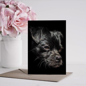 Carte de voeux Chug noire avec un superbe design artistique fractal. Intérieur vierge pour les anniversaires ou toute autre occasion