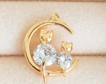 Dije de gato y luna bañado en oro de 18 quilates: Suministro de joyería de circonita cúbica