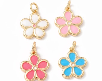 Dije de flor esmaltada bañada en oro de 18 quilates con anilla de salto