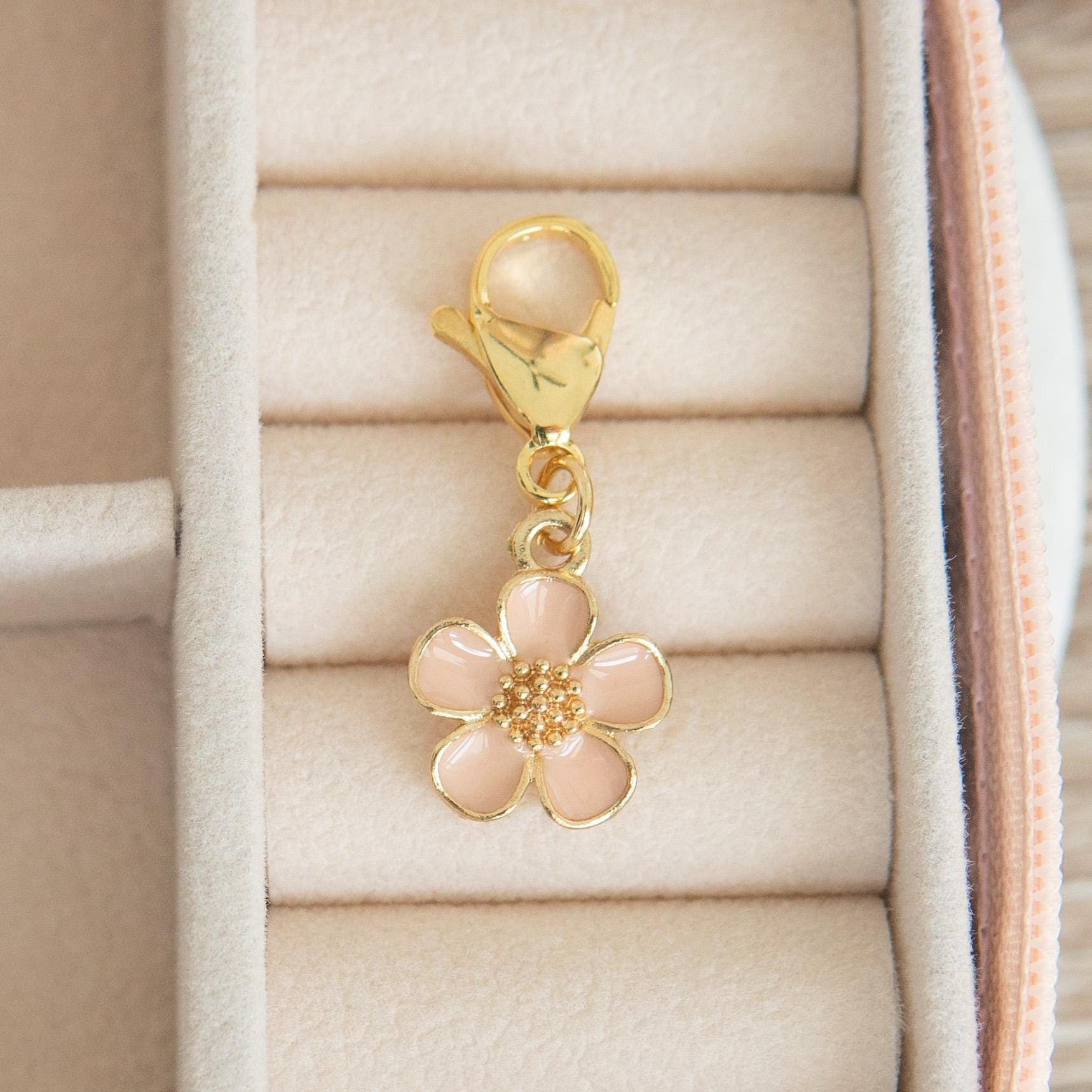 Dangle charms with lobster clasp deals