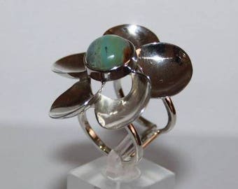 925 Peruvian silver flower ring with Andean opal