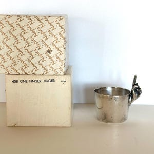 Napier One Finger Jigger (in original box) NOS (new old stock)