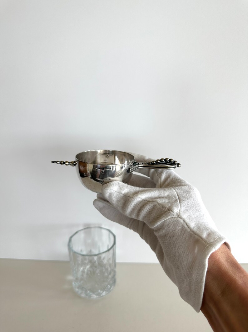 Napier Bottoms Up Jigger - Thumbnail 3