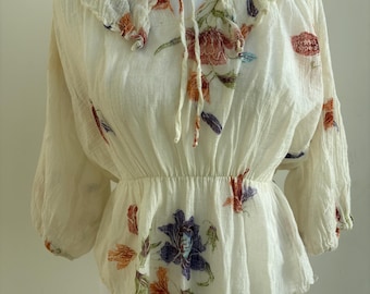 Vintage 90er Jahre Bluse aus floralem Gaze-Bauernstoff im Boho-Cottagecore-Stil, Viskose-Top, XS S, Fritzi
