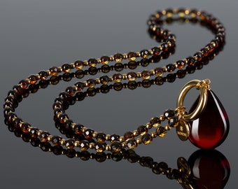 Faceted amber necklace, Necklace for women, Short necklace, Amber bead necklace, Dark amber, Luxury necklace, Baltic amber jewelry