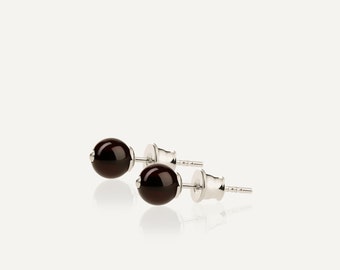 Red amber stud earrings made of silver | Tiny stud earrings with genuine cherry amber | Minimalist geometric amber earrings | Amber studs
