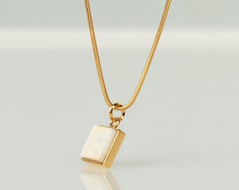 Minimalist pendant CARRE