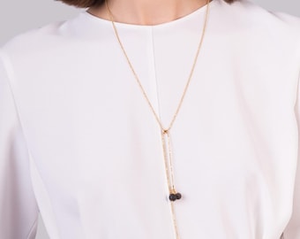 Minimalist Amber Silver Y Necklace BLACK BERRIES