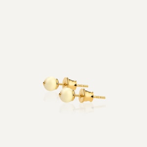 White amber earrings, amber for bride, amber studs, gold amber, white stone studs, gold amber earrings, gemstone studs, gold vermeil studs
