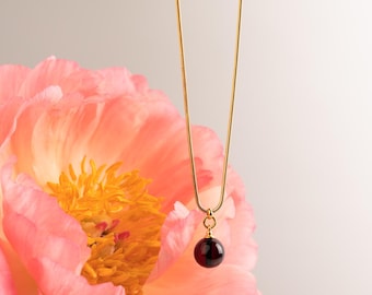 24K gold vermeil or Sterling Silver necklace with Cherry amber pendant – CHERRY