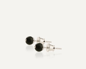 Baltic amber silver studs NERO