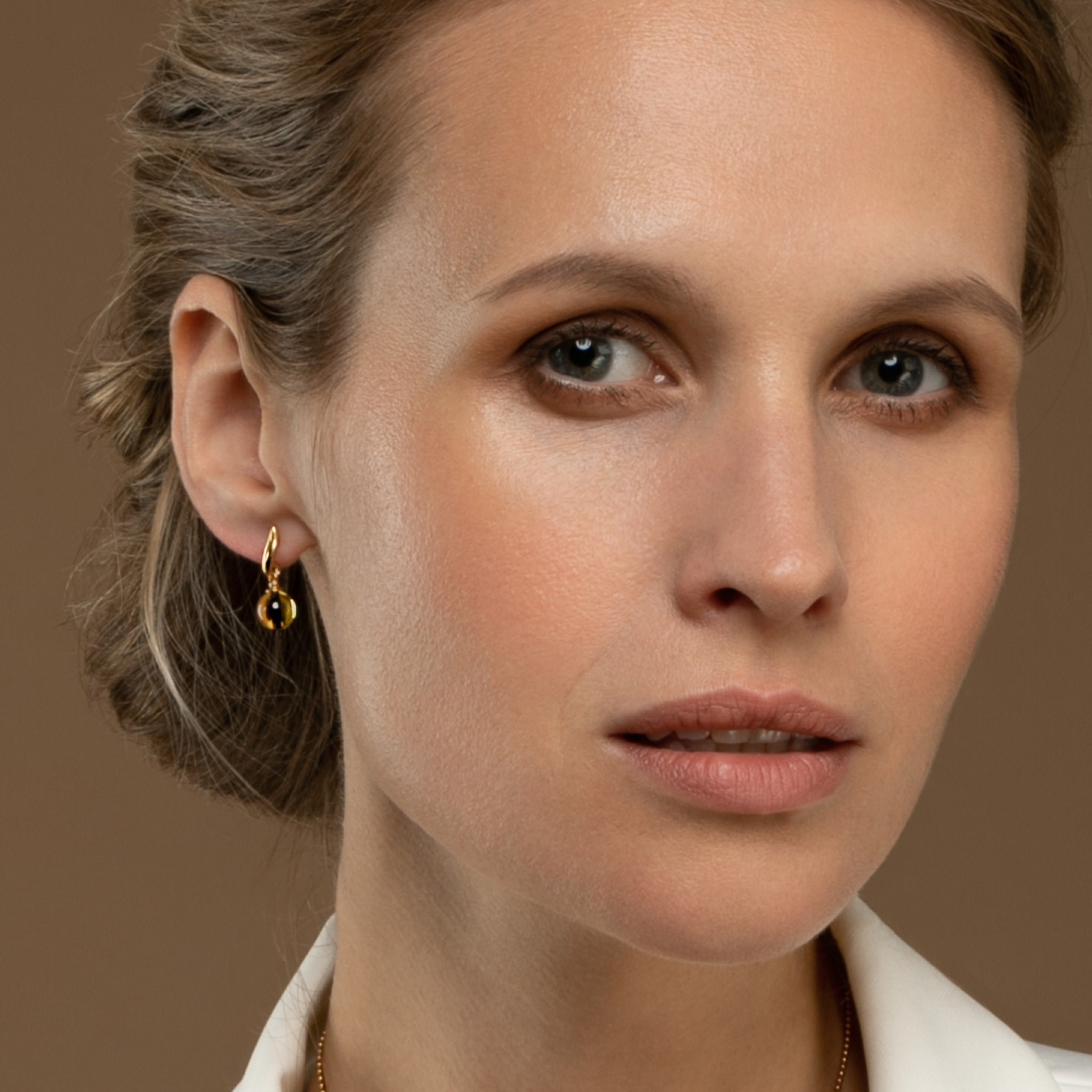 Baltic Amber Earring, Dainty Earrings. Raw Amber earrings, Baltic Amber