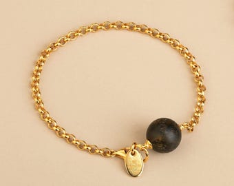 Baltic Natural Amber Bracelet, Jewelry Gift for Her, Amber silver bracelet for women, Rolo chain bracelet, Raw Amber bracelet, Amber Gold