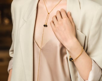Minimalist Amber Silver Y Necklace BLACK BERRIES