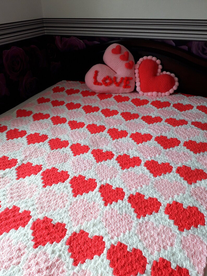 Crochet handmade blanket  heart pattern image 0