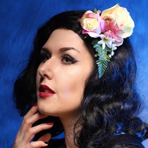 Rose Cascade Hair Clip
