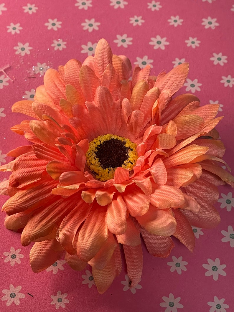 Quirky Cute Coral Gerbera Hair Clip, Coral Flower, Coral Flower Hair