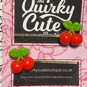 Y2K チェリーヘアクリップ：かわいいフルーツヘアピン - 2個セット