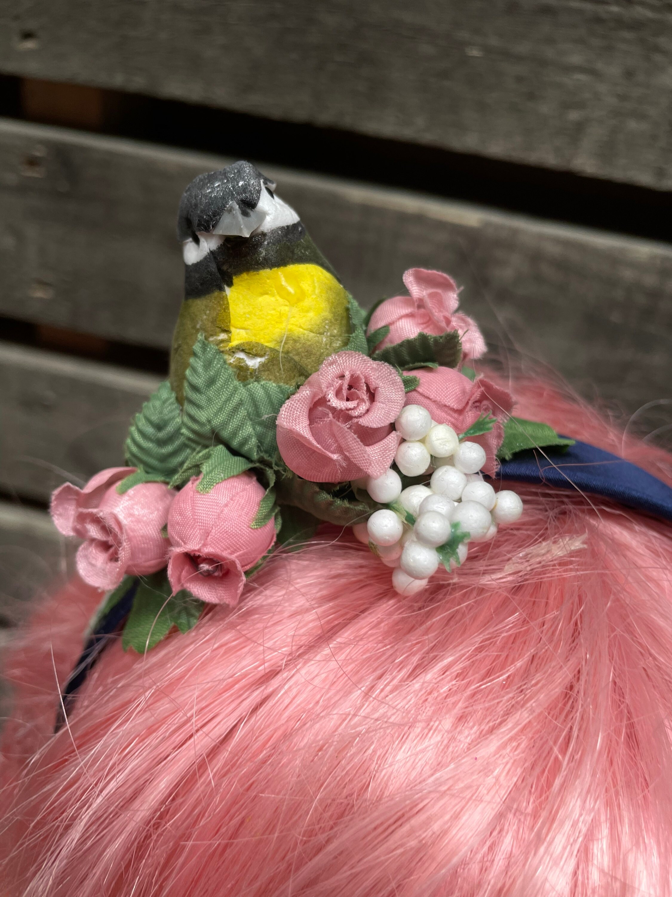 Produktbild von VICASKY Mini-Zylinder-Haarband Rosa Mit Pailletten – Geburtstagskrone & Party-Kopfschmuck Für Karneval, Halloween, Teepartys