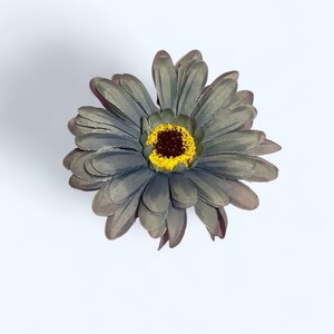 Single Grey Gerber Flower Clip