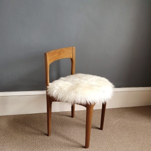 British sheepskin seat pad ,Genuine Australian merino sheepskin seat pad Ivory image 1