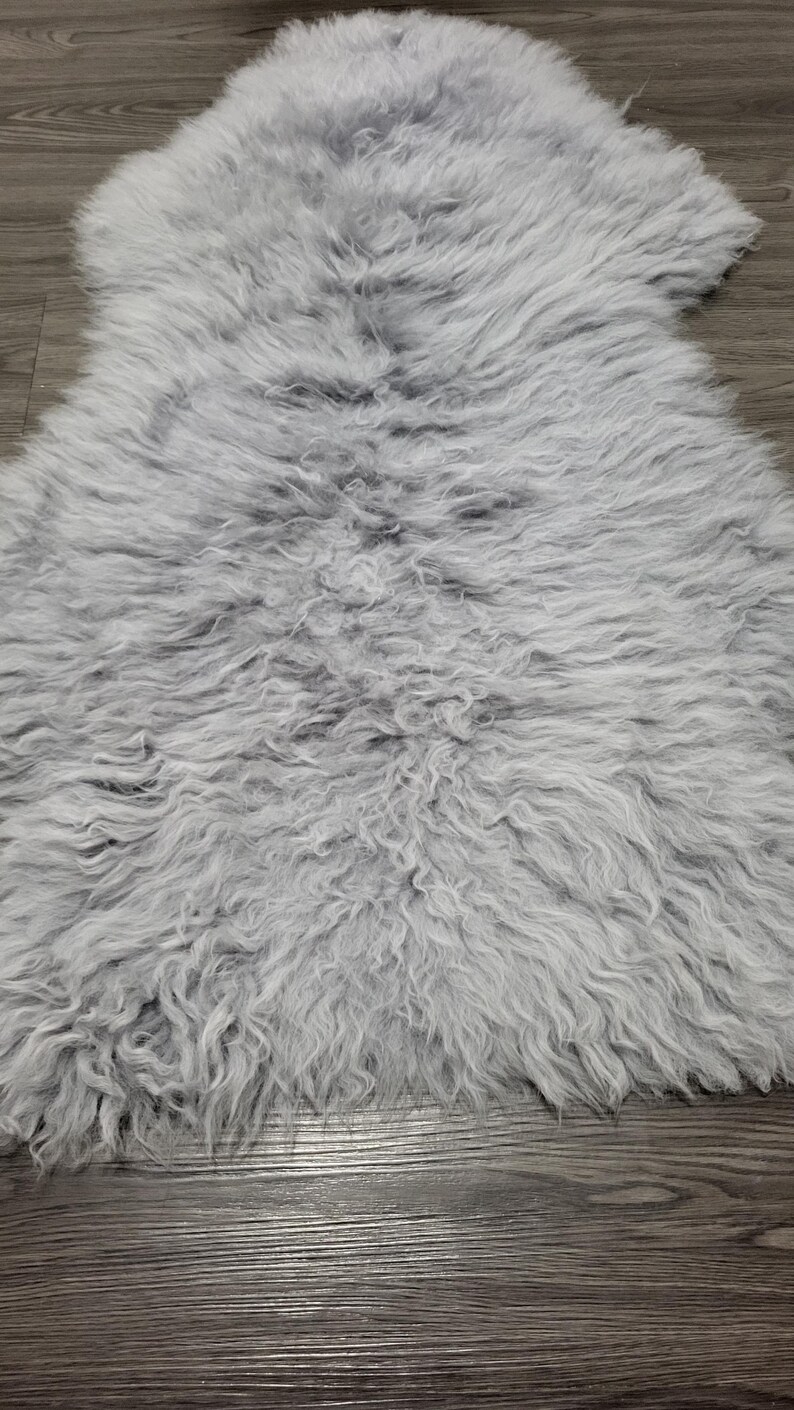 Free Genuine Icelandic Sheepskin Rug Read Description Before You Buy
