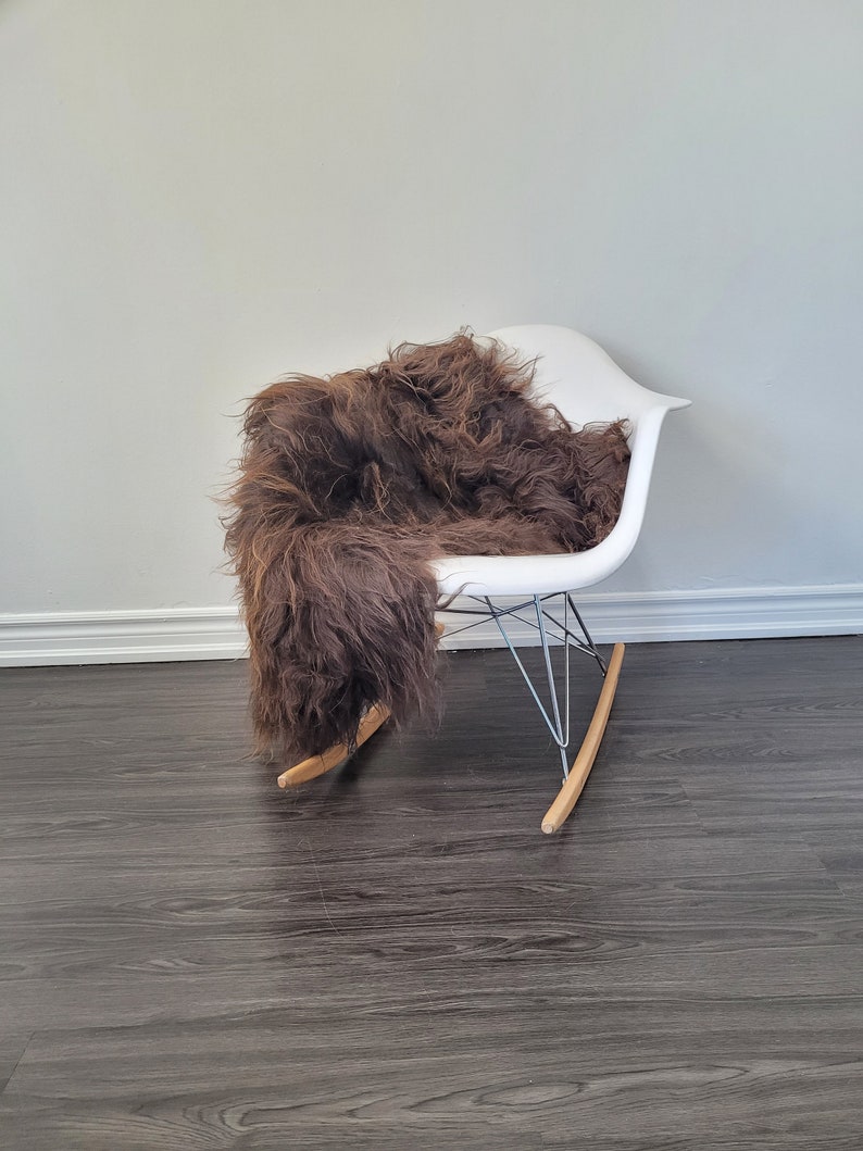 Genuine Icelandic sheepskin rug sheepakin pelt Scandinavian sheepskin rug soft silky long wool #C410 Genuine Icelandic sheepskin rug sheepakin pelt Scandinavian sheepskin rug soft silky long wool #C410