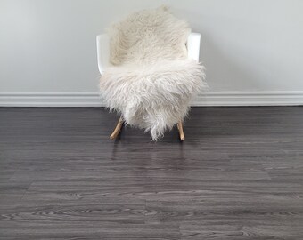 Genuine Icelandic sheepskin rug sheepakin pelt Scandinavian sheepskin rug soft silky long wool #C410 Genuine Icelandic sheepskin rug sheepakin pelt Scandinavian sheepskin rug soft silky long wool #C410