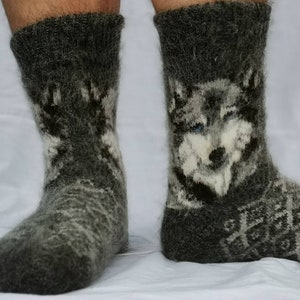 100% pure cashmere socks- men