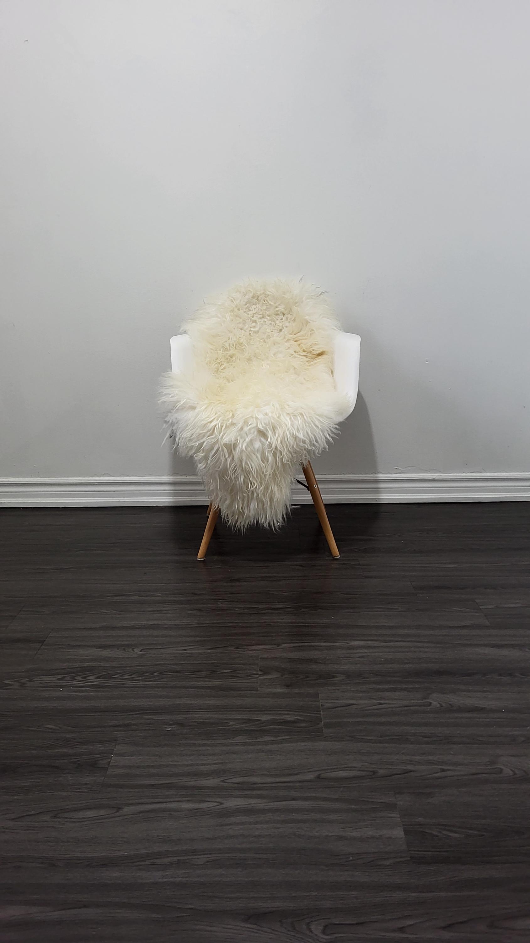 カールハンセン&サン購入 アイスランドの羊毛シープスキン ラグ アイス