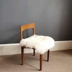 British sheepskin seat pad ,Genuine Australian merino sheepskin seat pad Ivory image 2