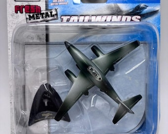 Maisto Tailwinds Fresh Metal Messerschmitt Me-262 Die Cast Vehicle/Stand, 2011