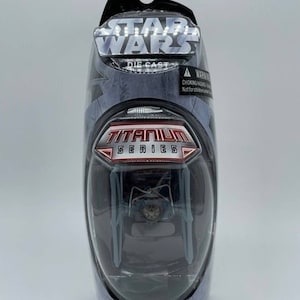 Star Wars Titanium Series Tie Fighter (Grey) Die Cast, 2004 Micro Machines New