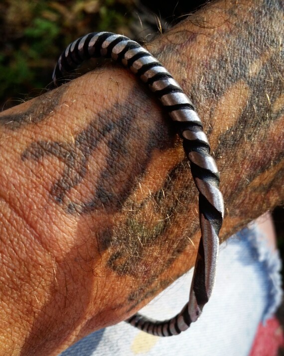 stylish medical alert necklace