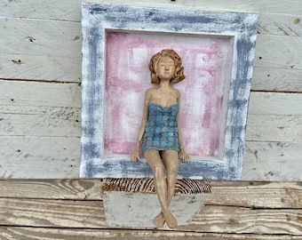 Woman painting, OOAK doll, paper mache woman, woman sculpture, woman figure, wall decoration, woman dreaming, handicrafts Spain