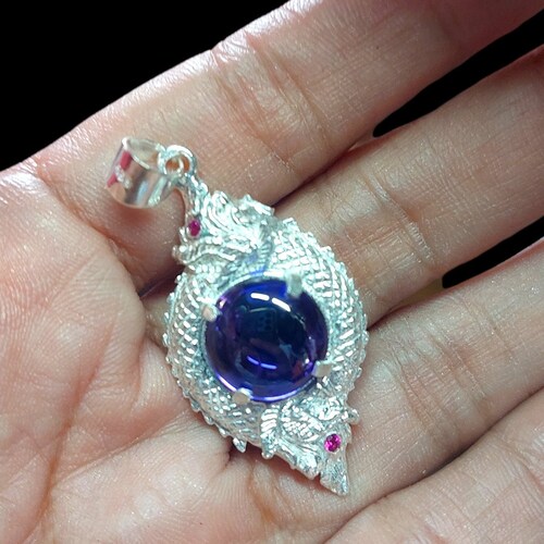 Rare Super Power Purple Naga Eye Crystal Amulet Double NAGA Ruby Eyes Pendant bring orders luck , wealth ,