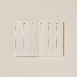 Eco-friendly minimalist planner 2024. Weekly, monthly, and yearly overview planner with 20 extra notes pages. zdjęcie 6