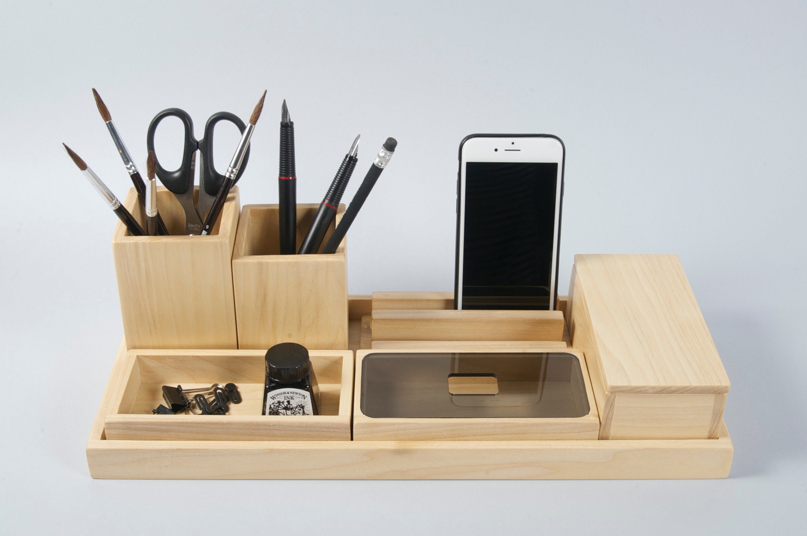 IKEE DESIGN®: Adjustable Wooden Desktop Organizer