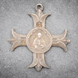 Vintage medal with the Sacred Heart Cross