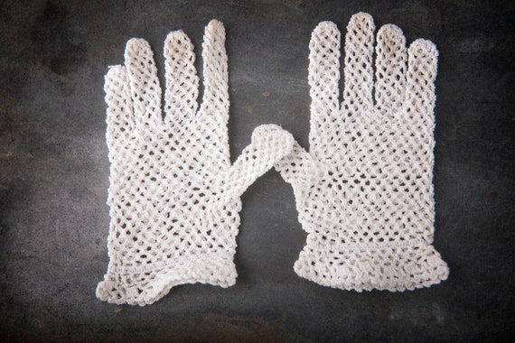 Vintage children crochet gloves, pair of ivory wh… - image 1