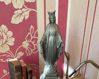 Antike französische Vintage-Statue der gekrönten Maria in Zink, antiker Metallzink, Vintage Madonna, religiöse Ikone