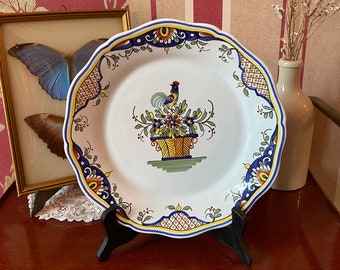 Geo Martel (1872-1942) wall plate Desvres, handpainting pattern Rouen, Rouen Rooster