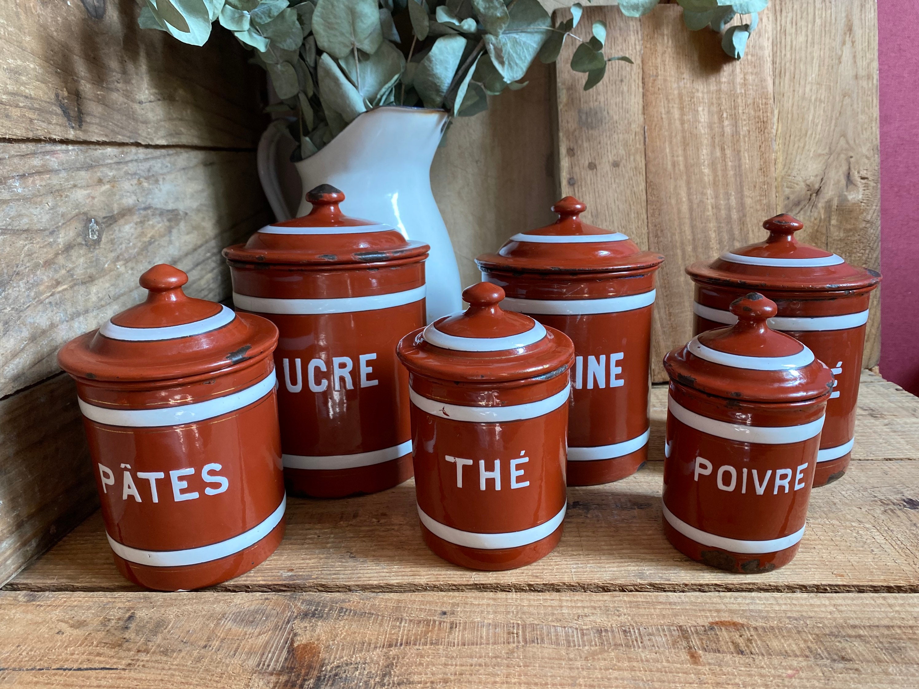 Il A Du Style En 6 Lettres Buy 6 Enamelled Pots With EPICES Ancient French Antique Online in India -  Etsy