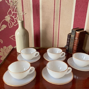 Arlequin Arcopal 5 cups and saucers, Arlequin Opaline Arcopal set of 5