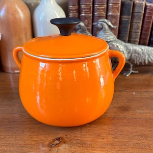 France Le Creuset / Cousances, vintage enameled cast iron saucepan, 1950s crockery, made in France French cuisine