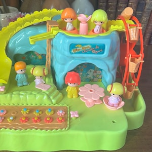 Pin And Pon Toys The Pin Y Lady Toy